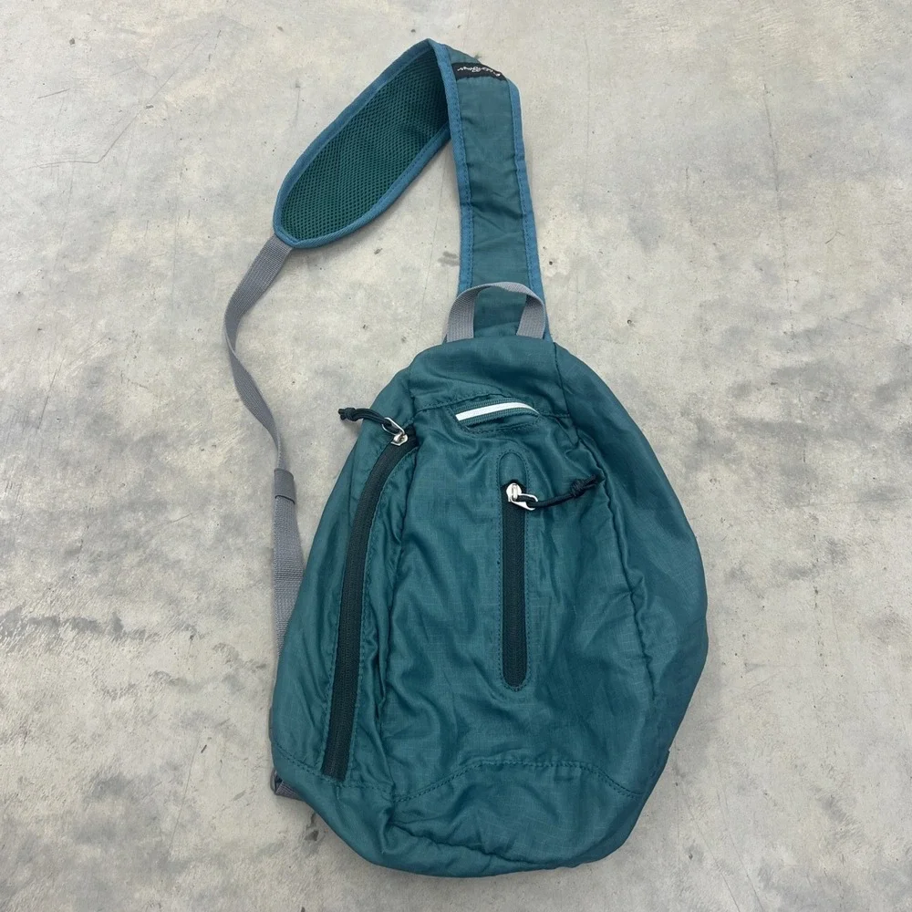 Eddie Bauer‎ Stowaway 10L Sling Bag Green Adjustable Crossbody Strap Outdoor
